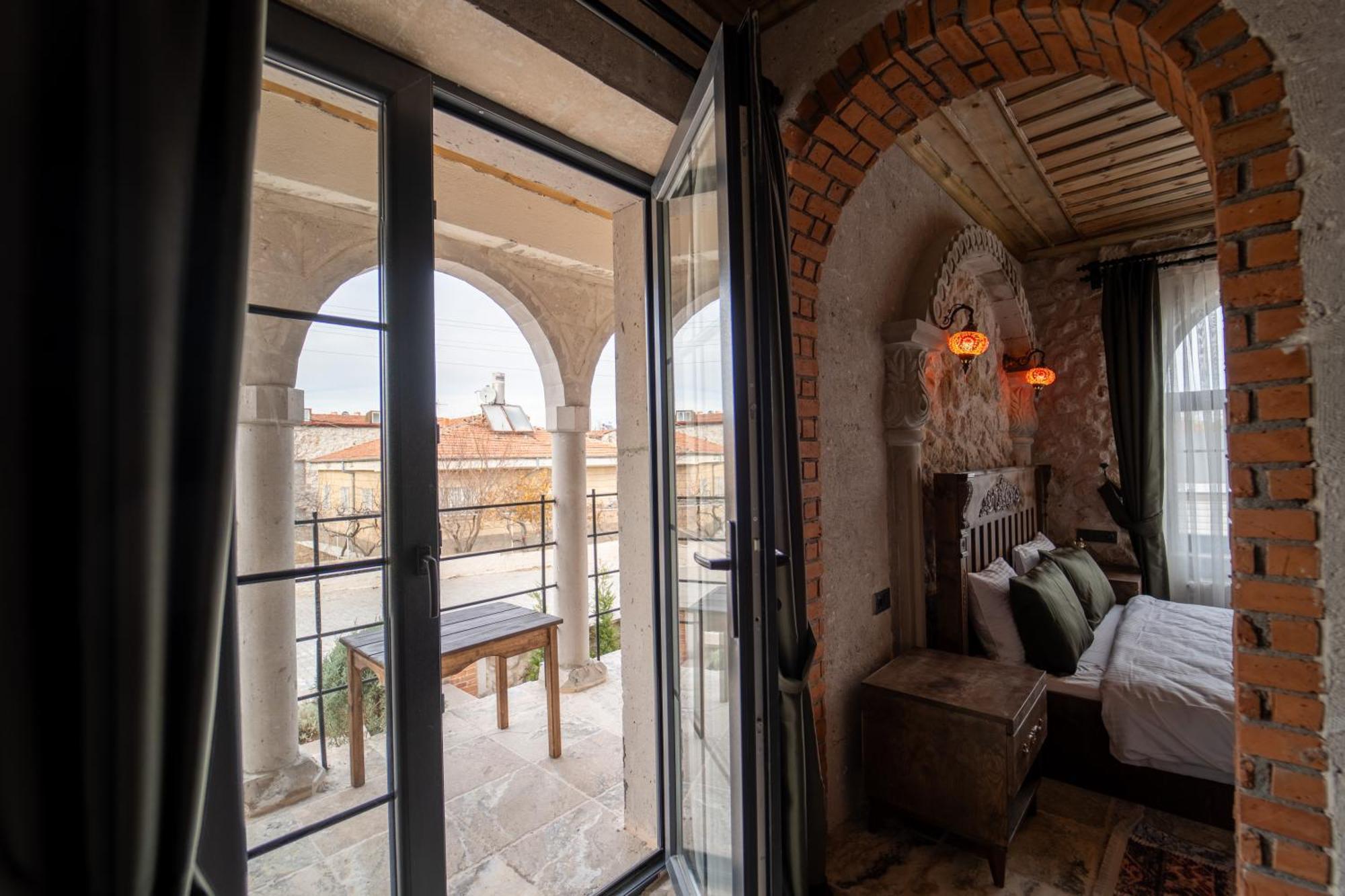 Alin Stone House Hotel Ючхисар Екстериор снимка