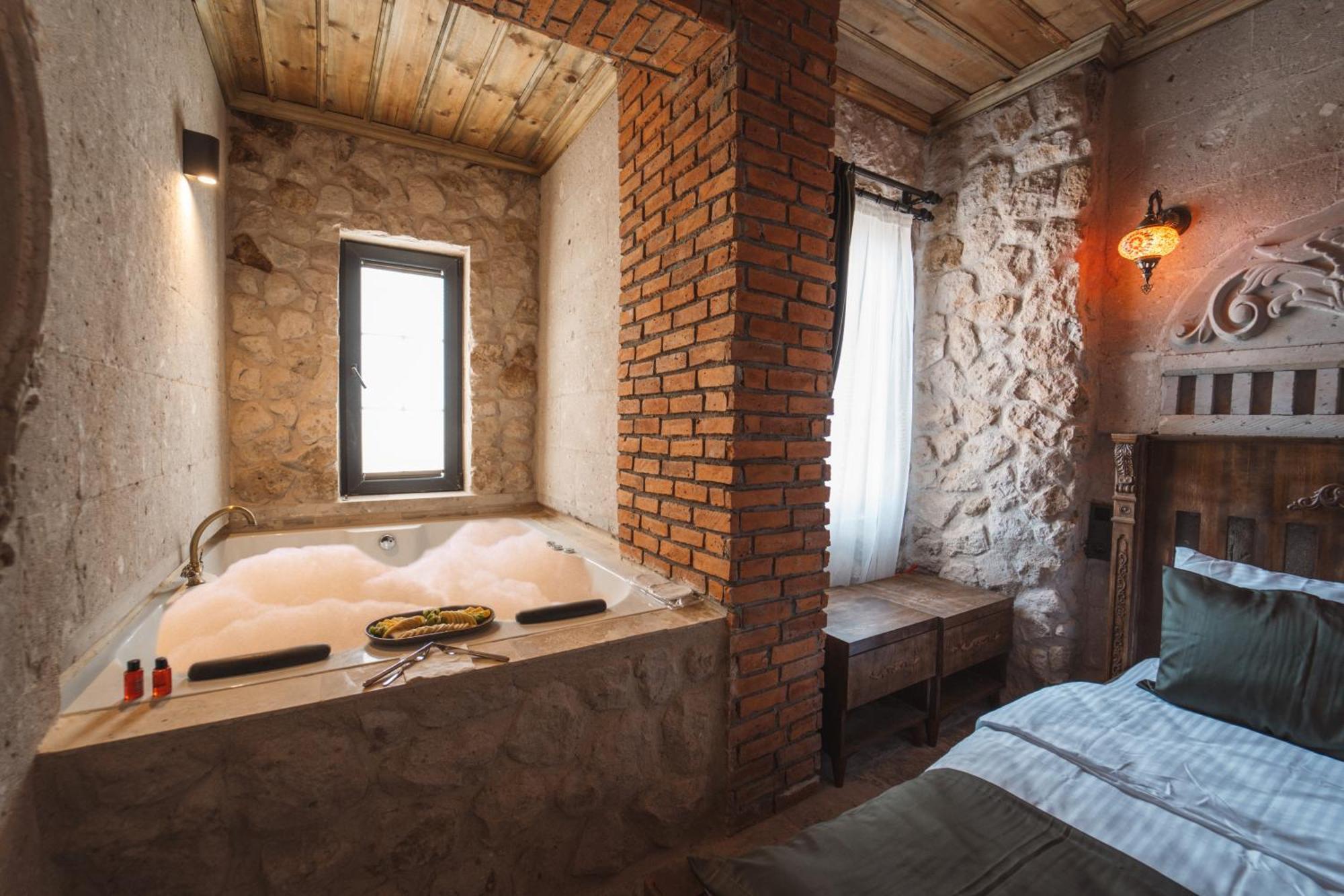Alin Stone House Hotel Ючхисар Екстериор снимка